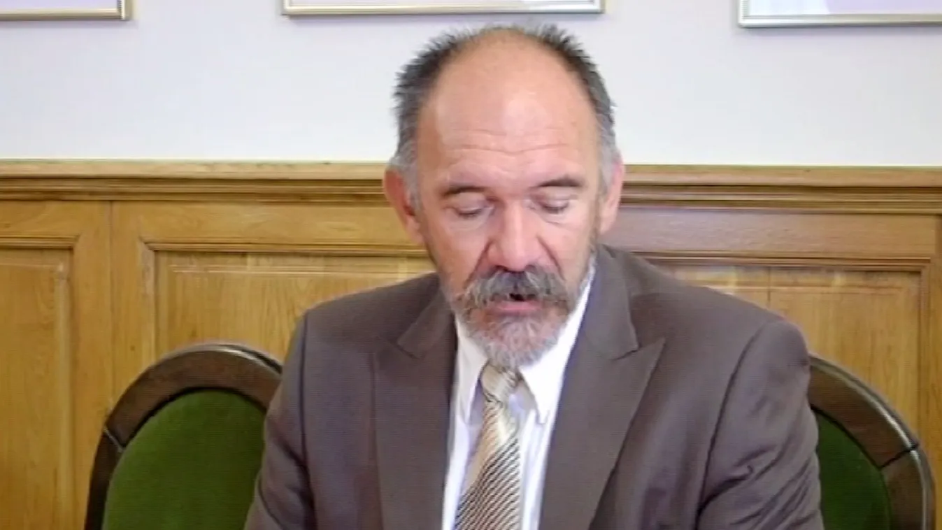 Felfüggesztették állásából az Encsi Járási Hivatal vezetőjét