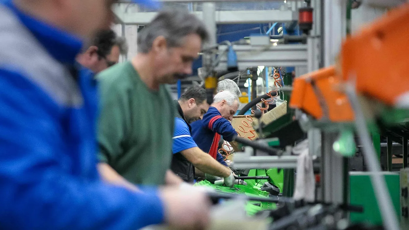 Írásbeli megállapodás kell a 250 órán felüli önként vállalt túlmunkához