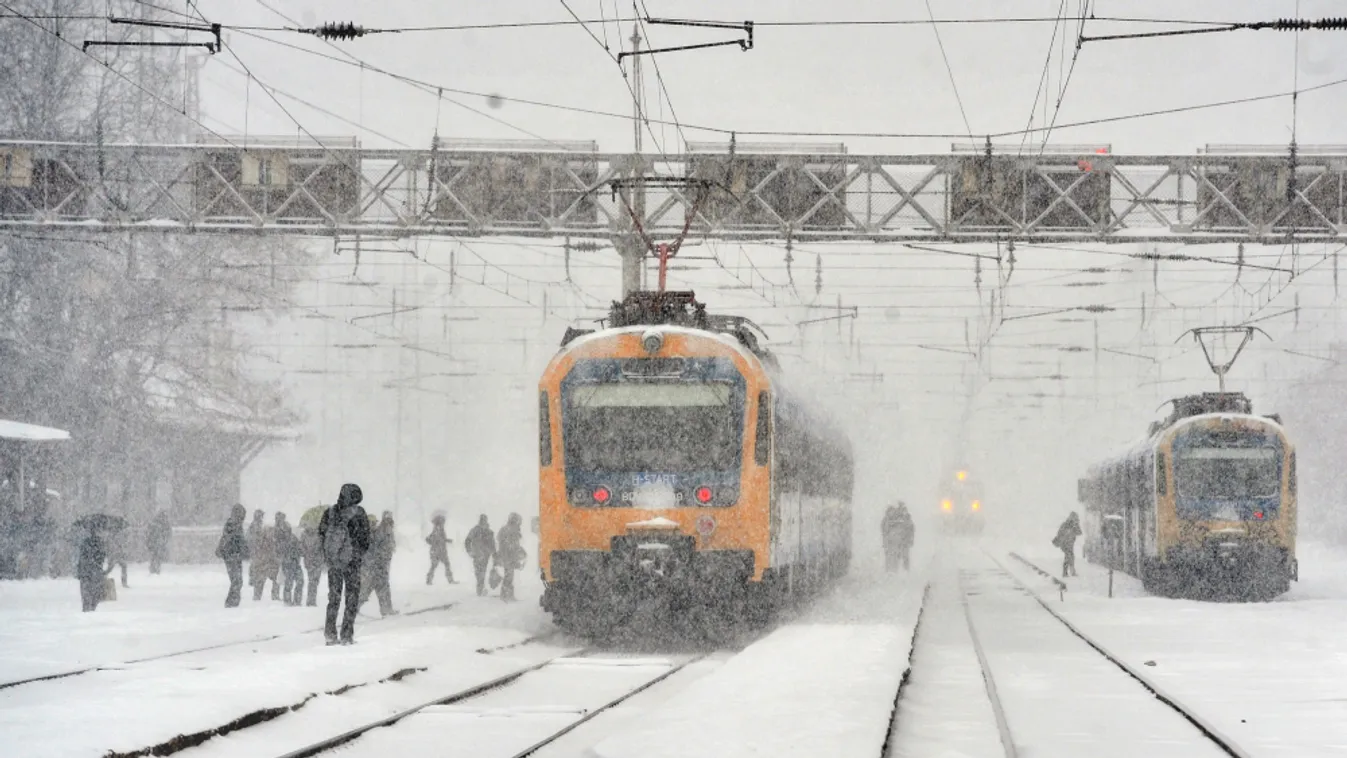 Több vasútvonalon késnek a vonatok