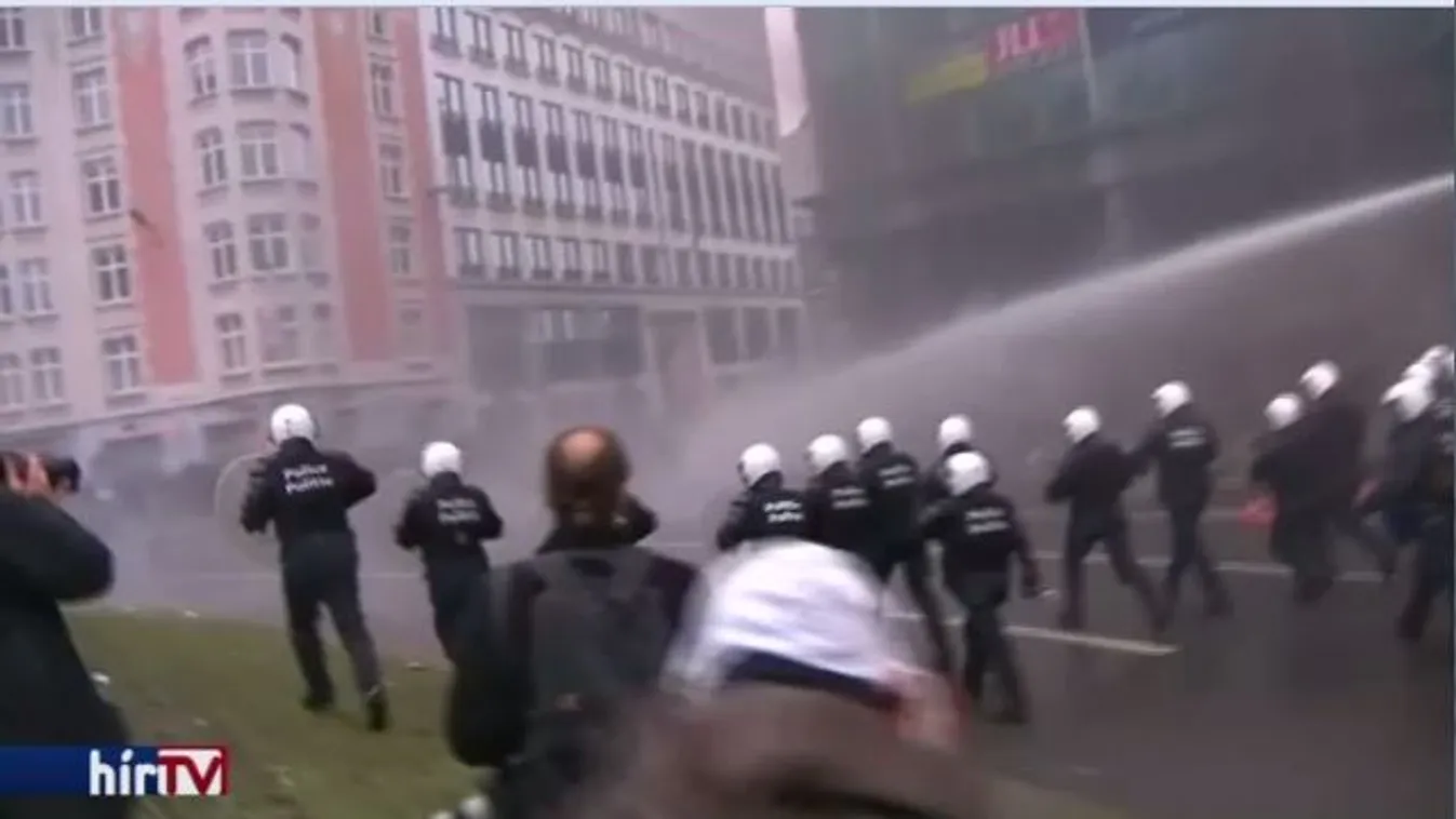 Könnygázzal oszlattak a brüsszeli tüntetésen