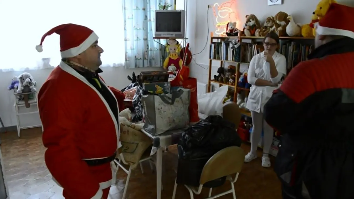 Motoros „rosszfiúk” gyűjtöttek kórházban fekvő gyerekeknek