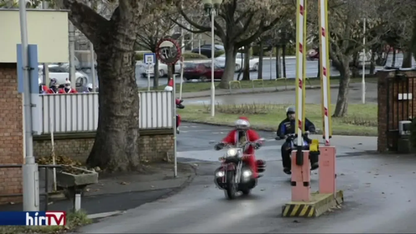 Motoros „rosszfiúk” gyűjtöttek kórházban fekvő gyerekeknek