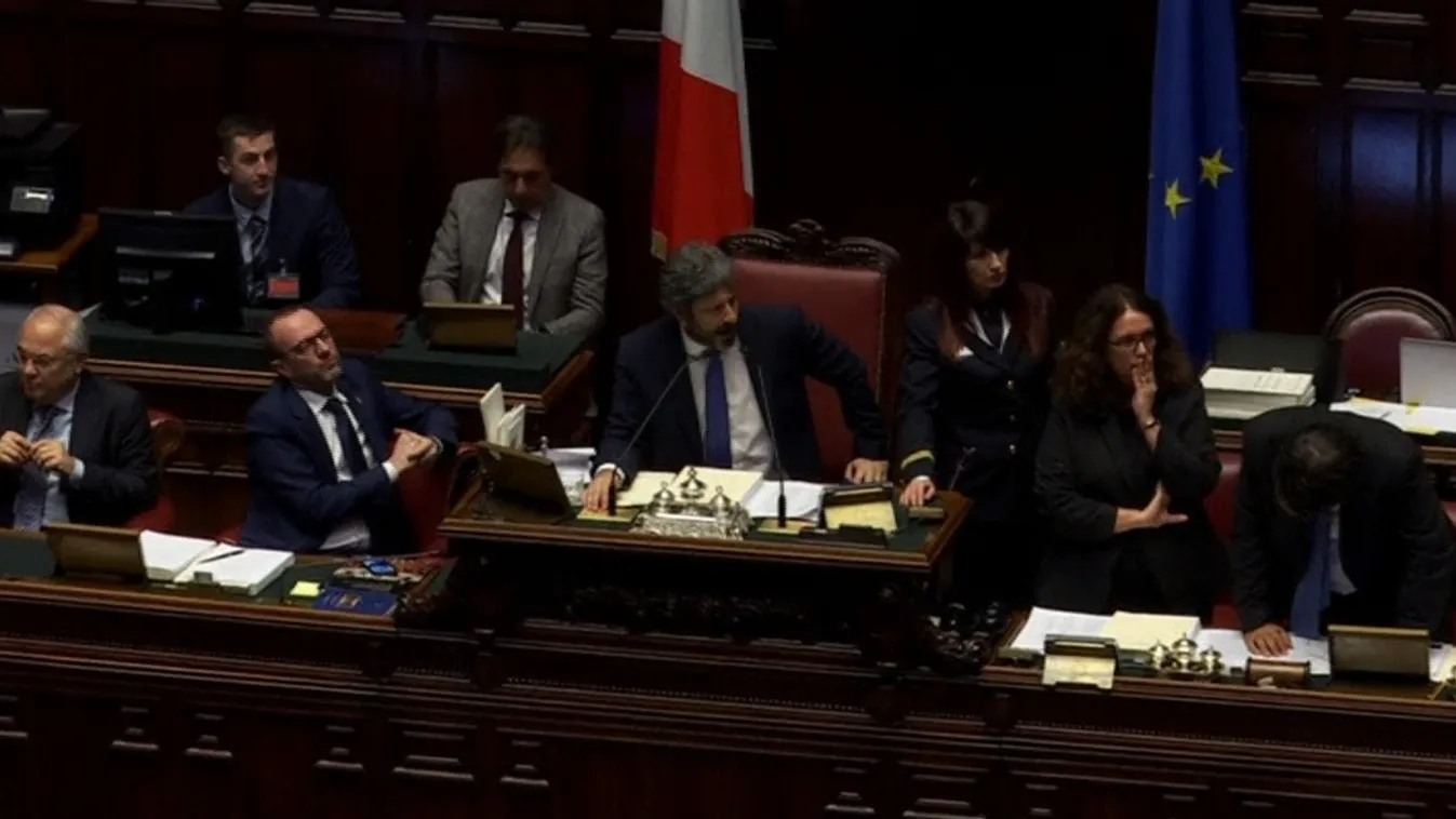 Bizalmi szavazással oldhatják meg a patthelyzetet