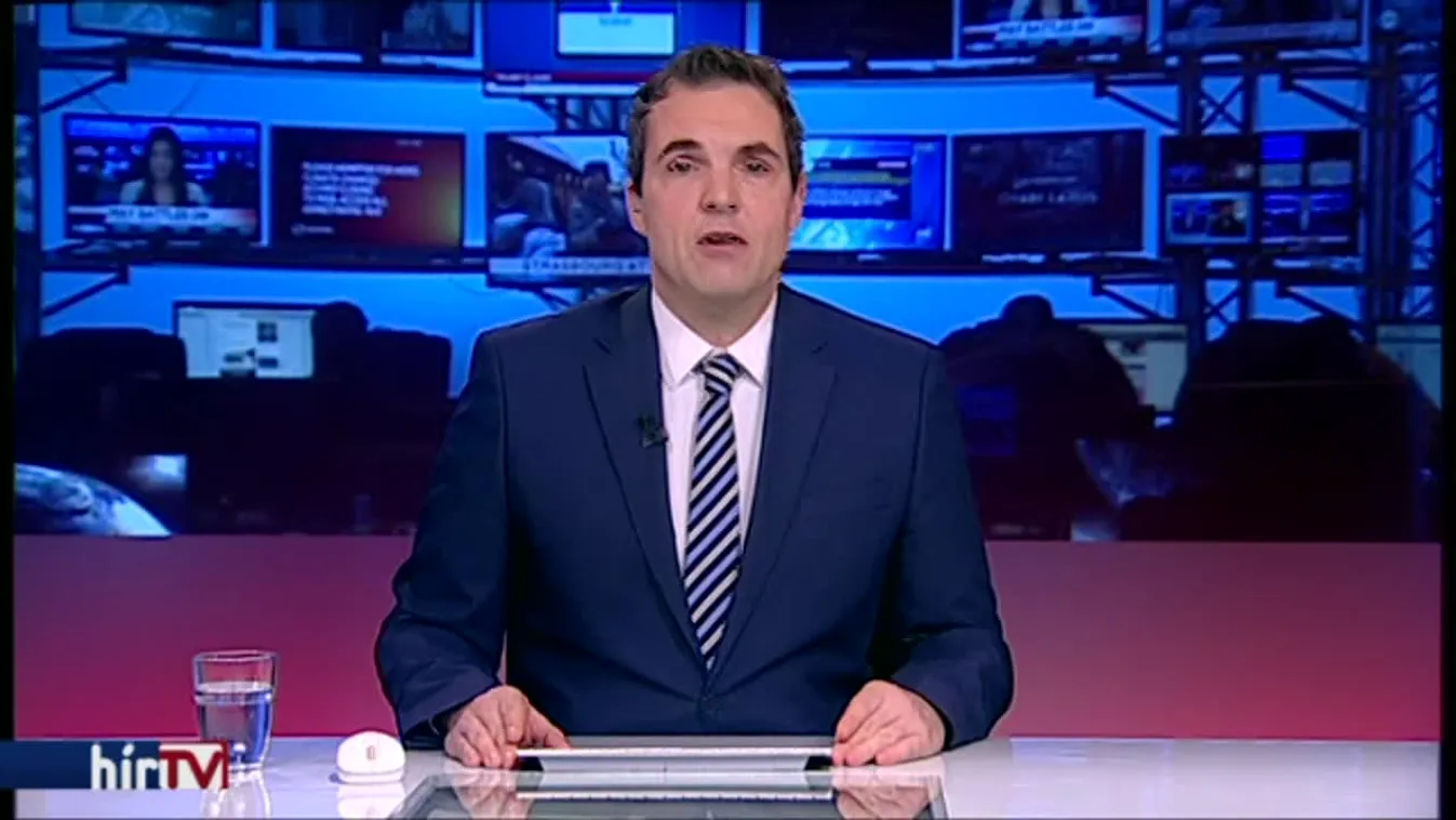 A tüntetés elveszítette békés jellegét – bejelentkezés 22 órakor