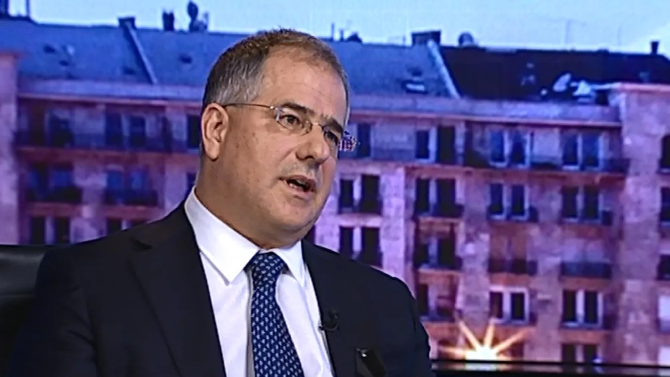 Kósa Lajos: Akik most sípolnak, egymillió embert eresztettek az utcára