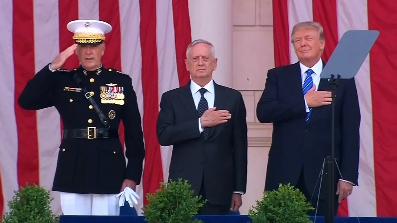 A védelmi miniszter lemondólevelében még odaszúrt az elnöknek