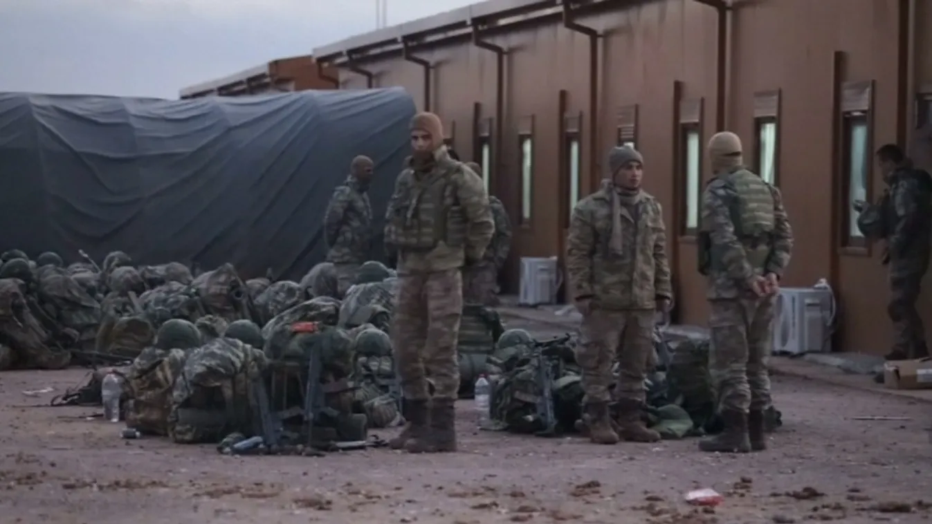 A kurd milíciák ellen vonul az Edogan által támogatott felkelők csapata