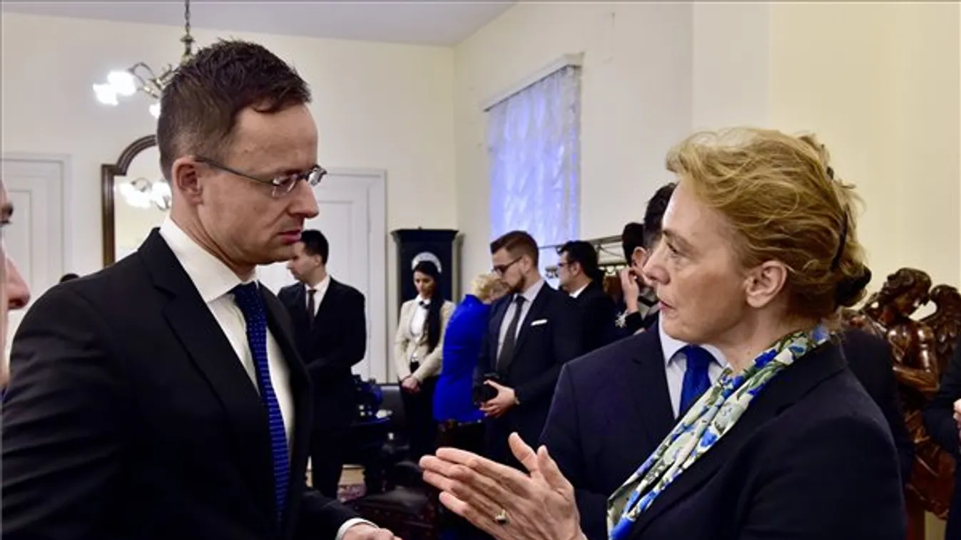 Szijjártó a határátkelési lehetőségek növelését is szorgalmazta