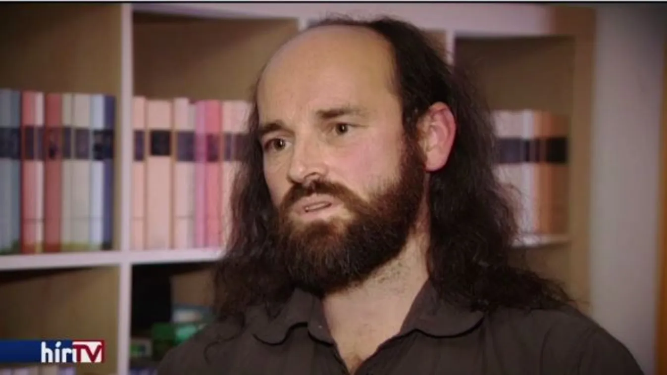 Két és fél év sötétség után kigyúltak a fények a ferencvárosi lakótelepen