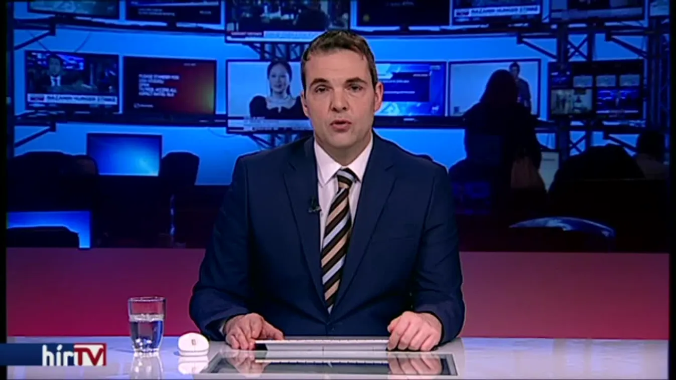 Éves szinten 42 ezer forinttal emelkednek a nyugdíjak