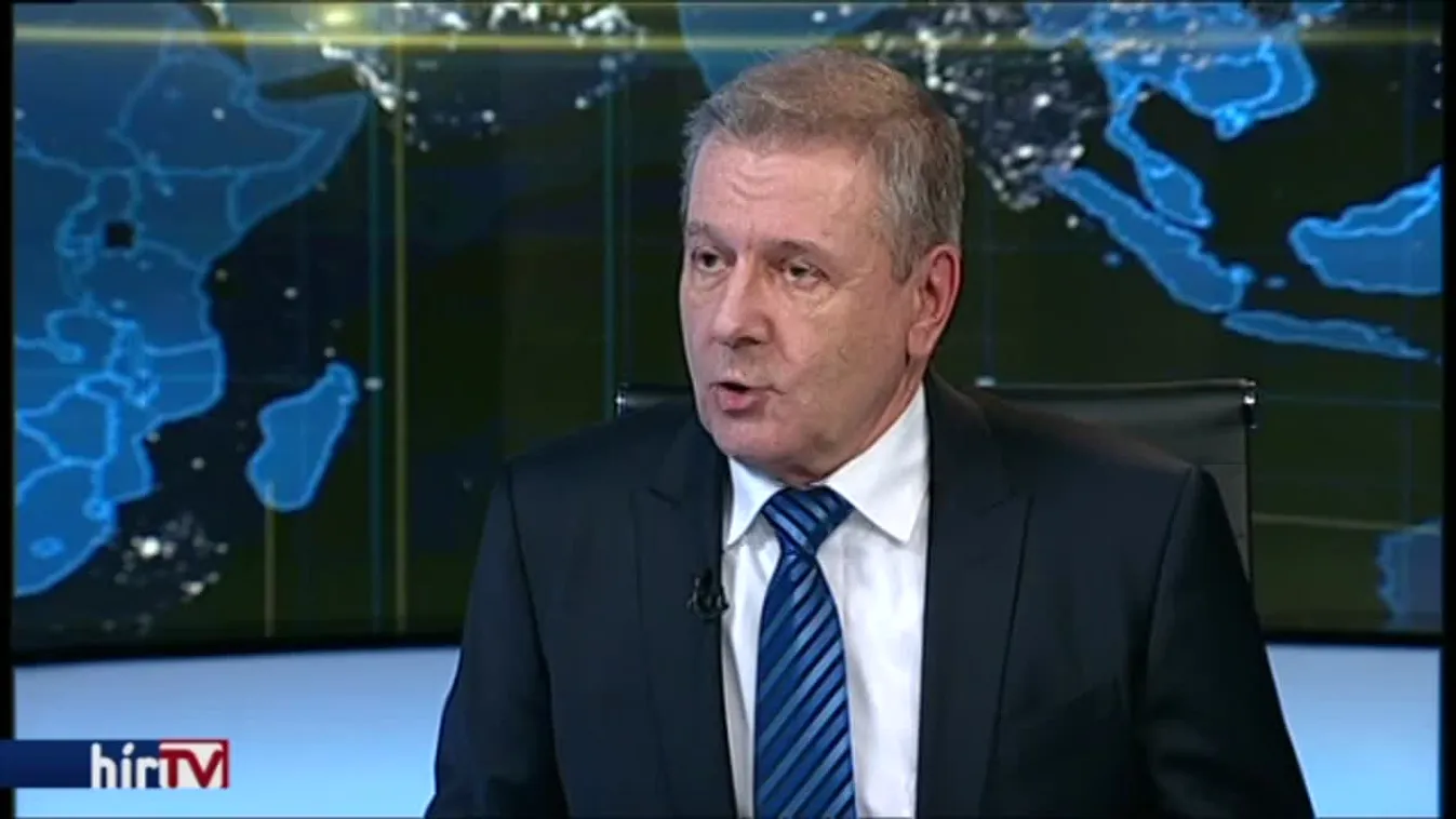 Péntek 9 – Benkő Tibor