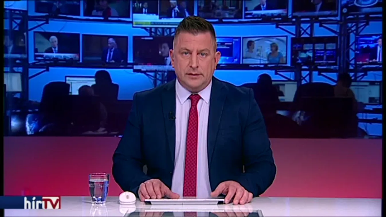 Soros egy erődítményben él