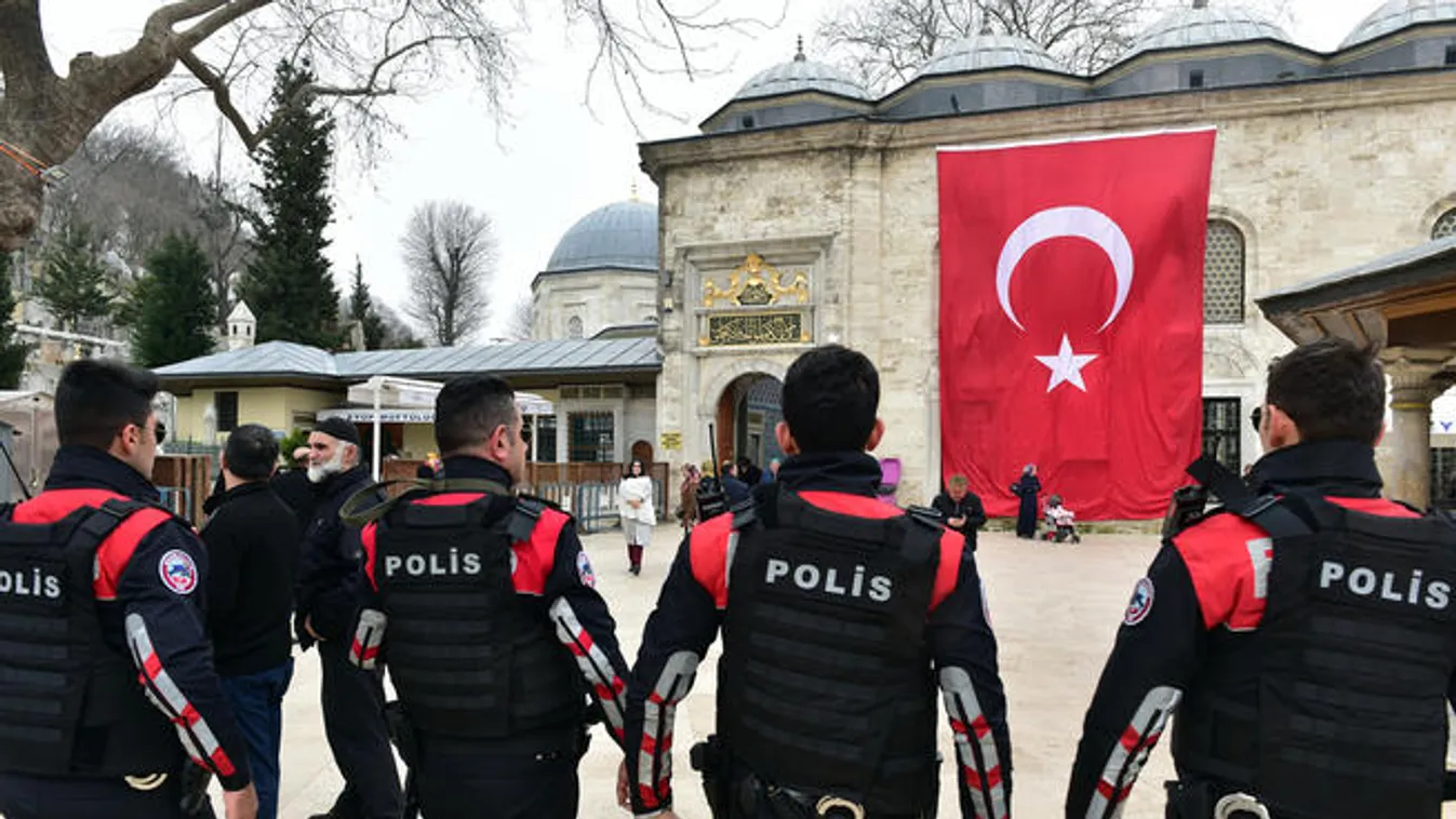 Újabb 137 feltételezett gülenista ellen adtak ki elfogatóparancsot