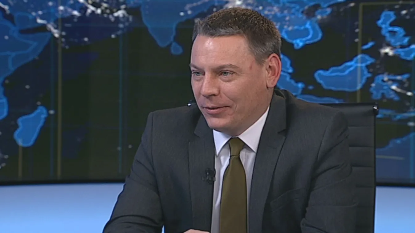 Ellenzéki politika helyett Gyalog-galopp