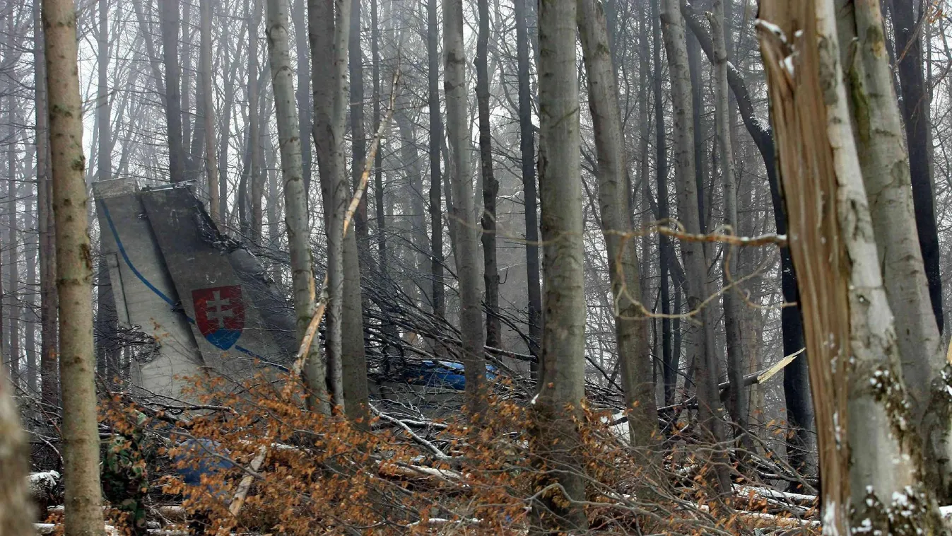 A hejcei légi katasztrófa áldozataira emlékeznek