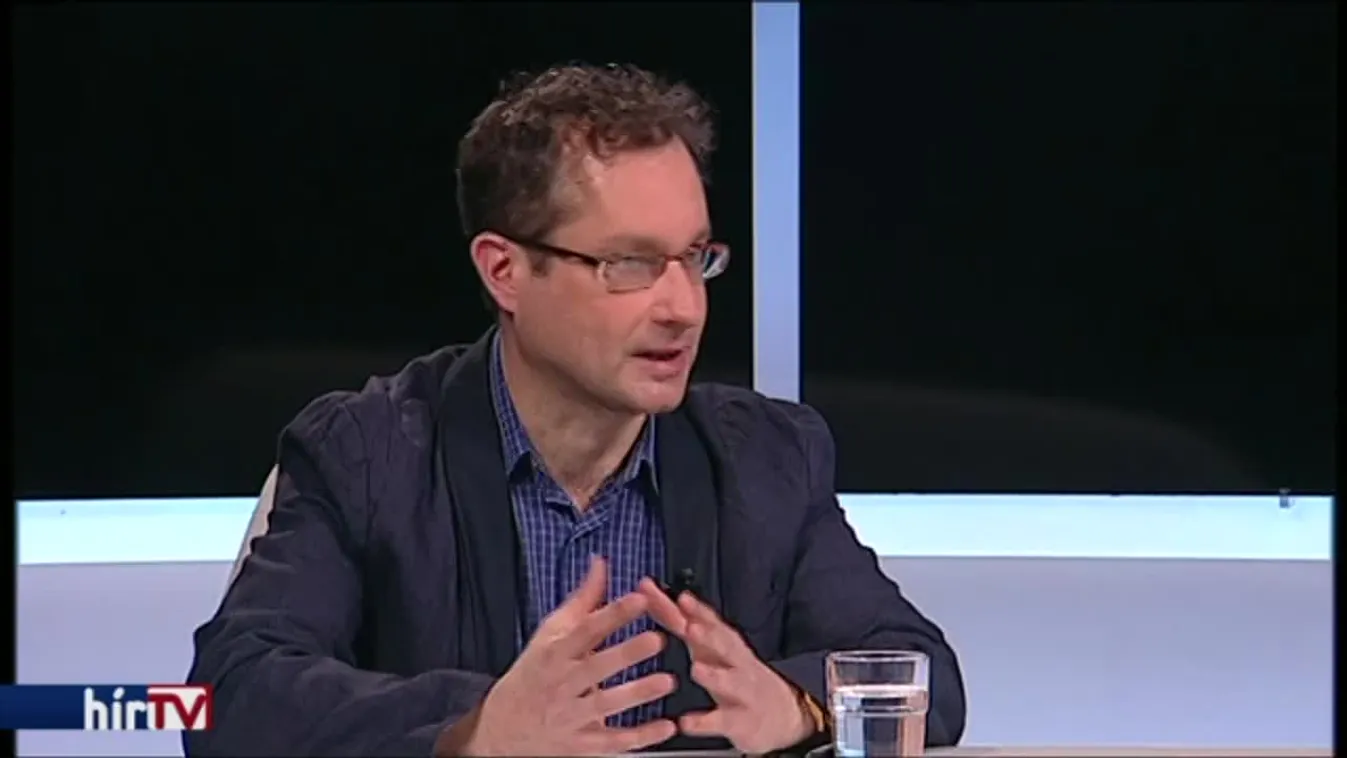 Csörte – Orbán Viktor első kormányinfója