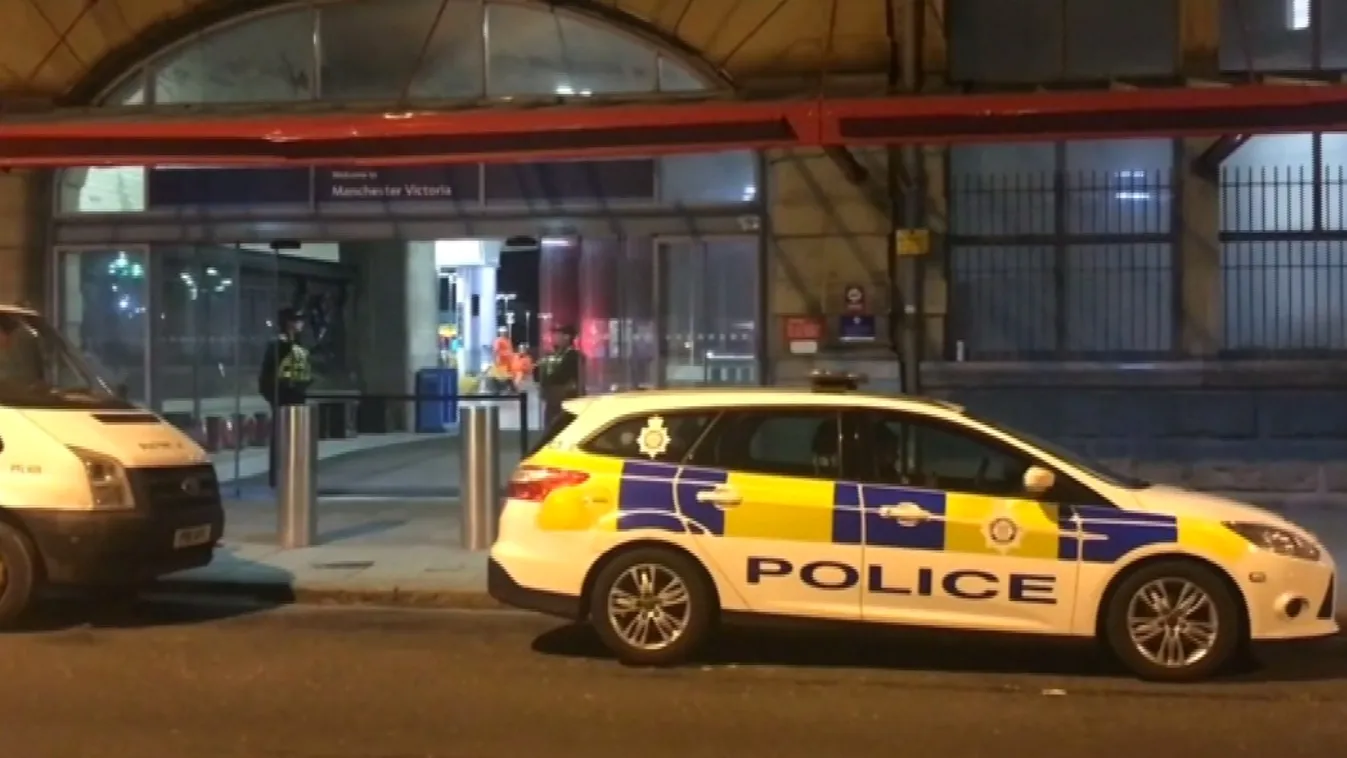 Allahot éltetve késelt egy férfi Manchesterben