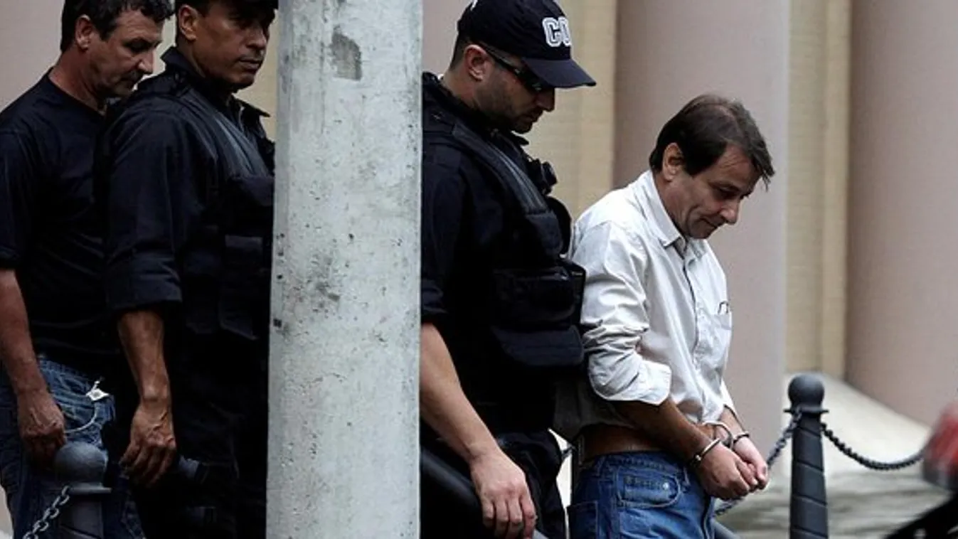 Bolíviában fogták el az olasz szélsőbaloldali szökevényt