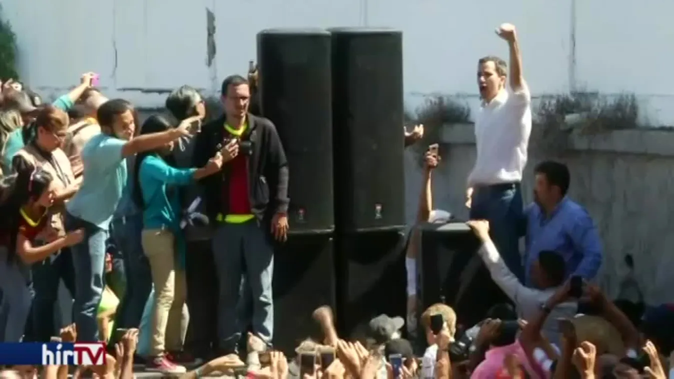 Elnöknek kiáltotta ki magát az ellenzék vezetője