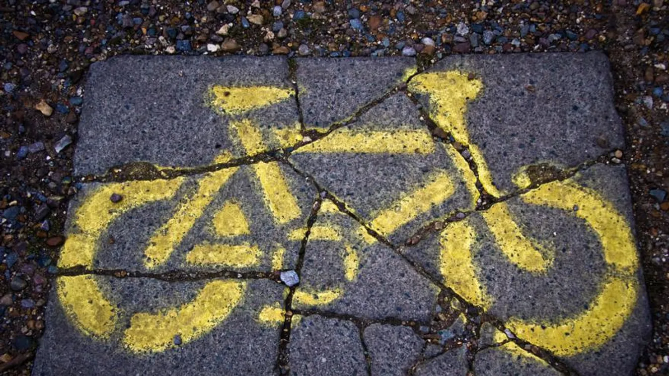 Kerékpáros vesztette életét