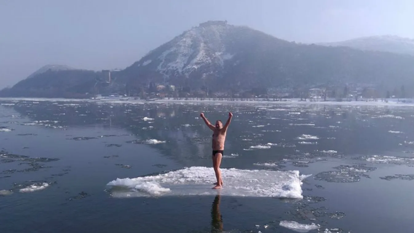 Jeges fürdőzés Újév napján