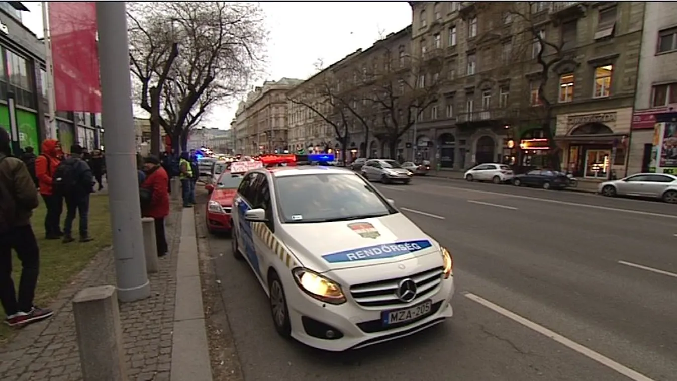 Csak néhány autó vett részt a forgalomlassító tüntetésen