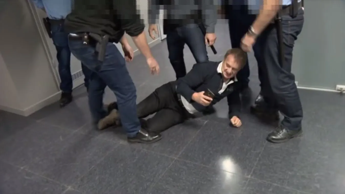 Elhatárolódtak Varjú Lászlótól