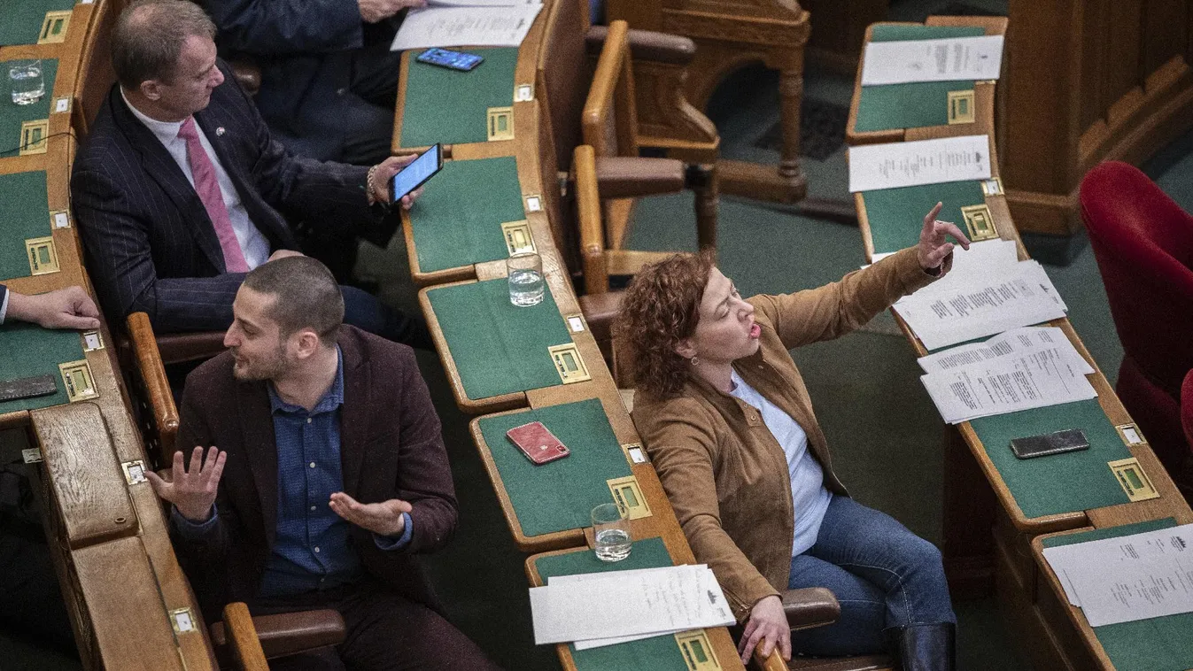 Bekiabálásokkal tarkított vitát folytattak a parlamentben