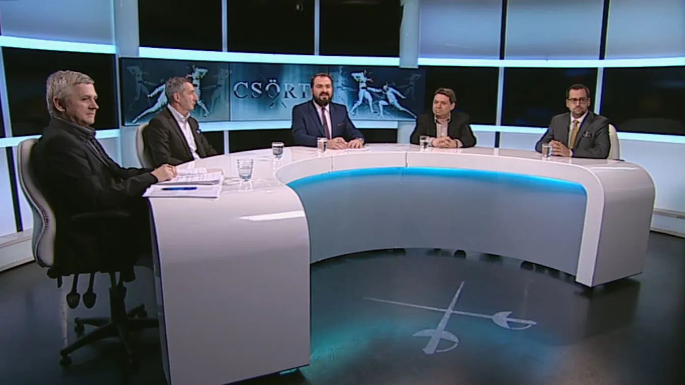 Orbán a családvédelmi akciótervvel „KO-zta” a vele szemben álló politikusokat