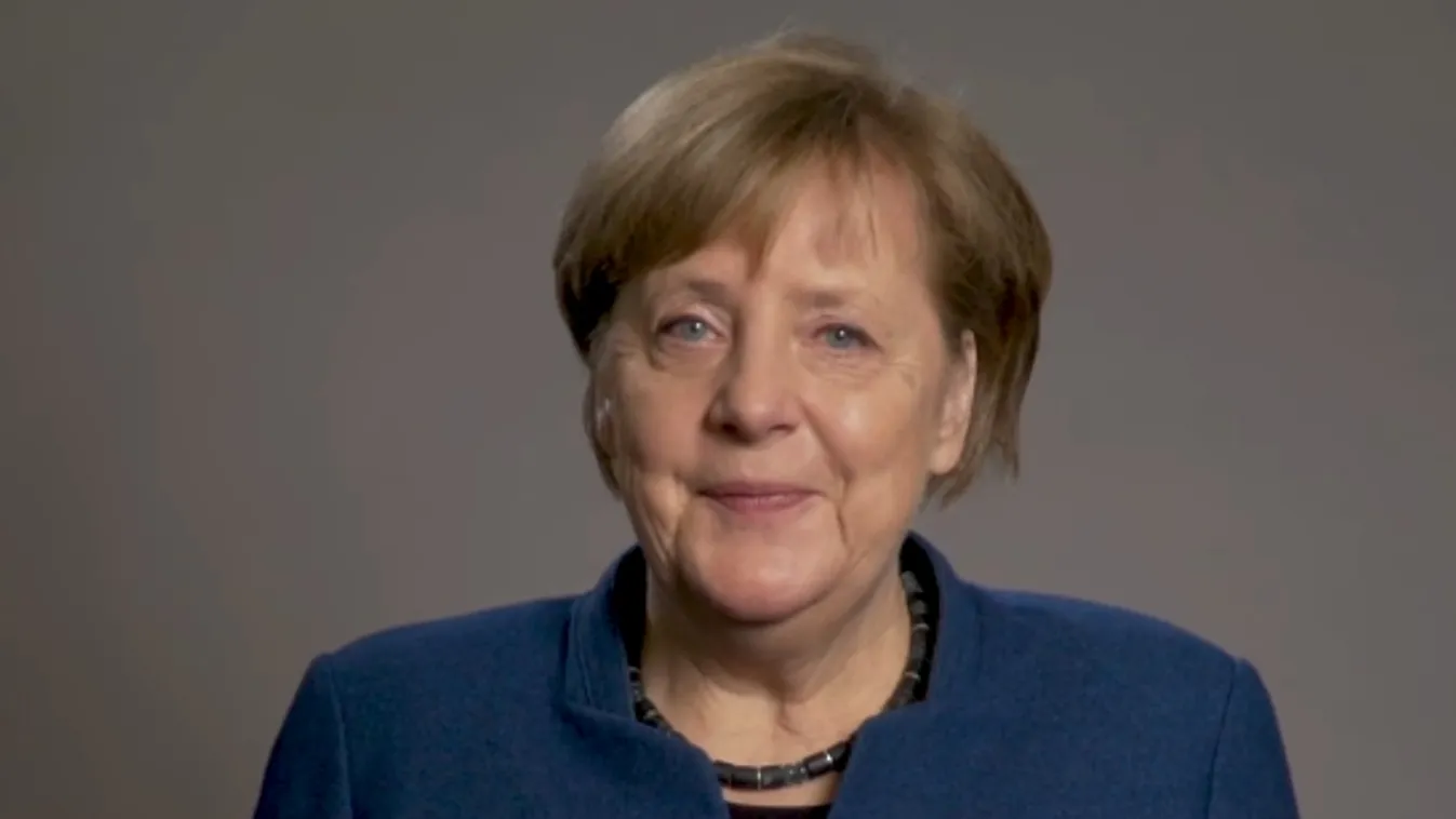 Merkel befejezi a facebookozást