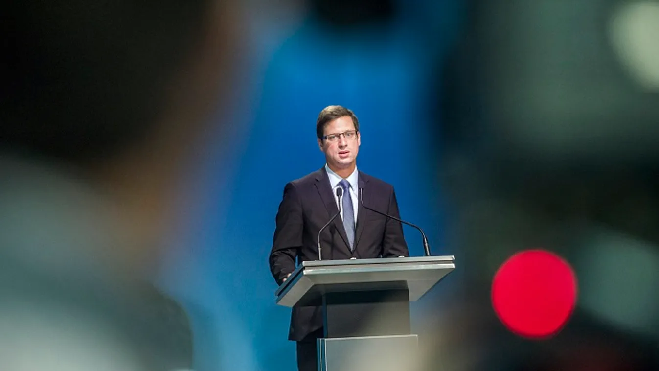 Összeférhetetlen Frans Timmermans kampánya és bizottsági pozíciója