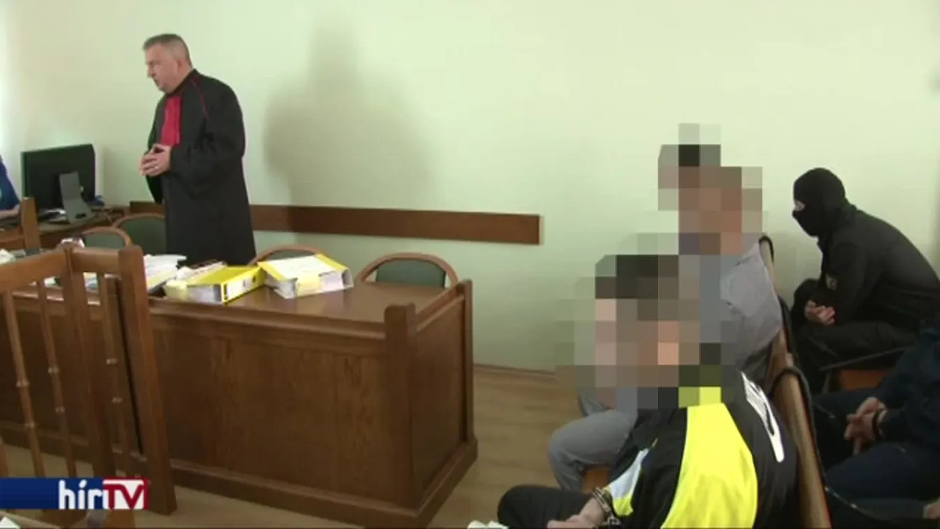 Összesen 40 évet kaptak az idős nőt agyonverő férfiak