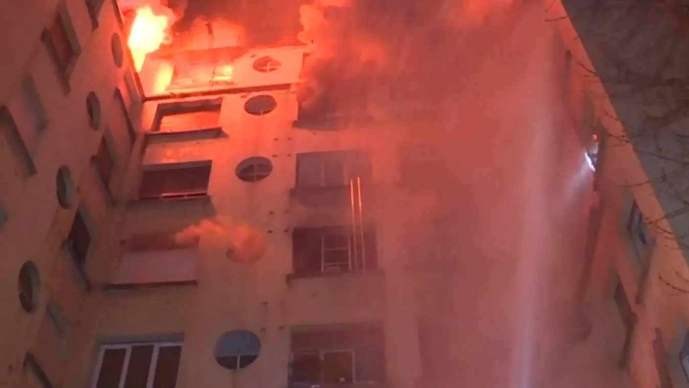 Legalább nyolc halottja van egy párizsi háztűznek