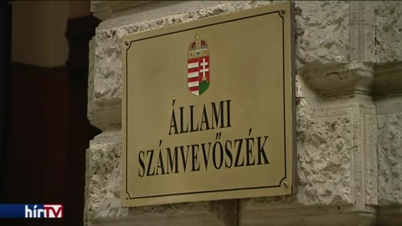 Sneider csupán kommunikációs trükkel élhetett