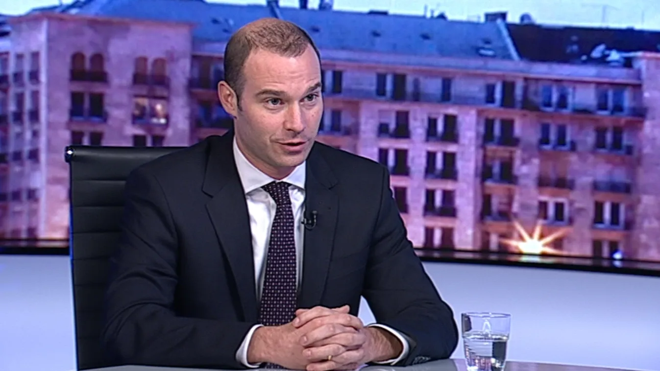 Hollik István: Méltatlan, amit az Európai Bizottság csinál