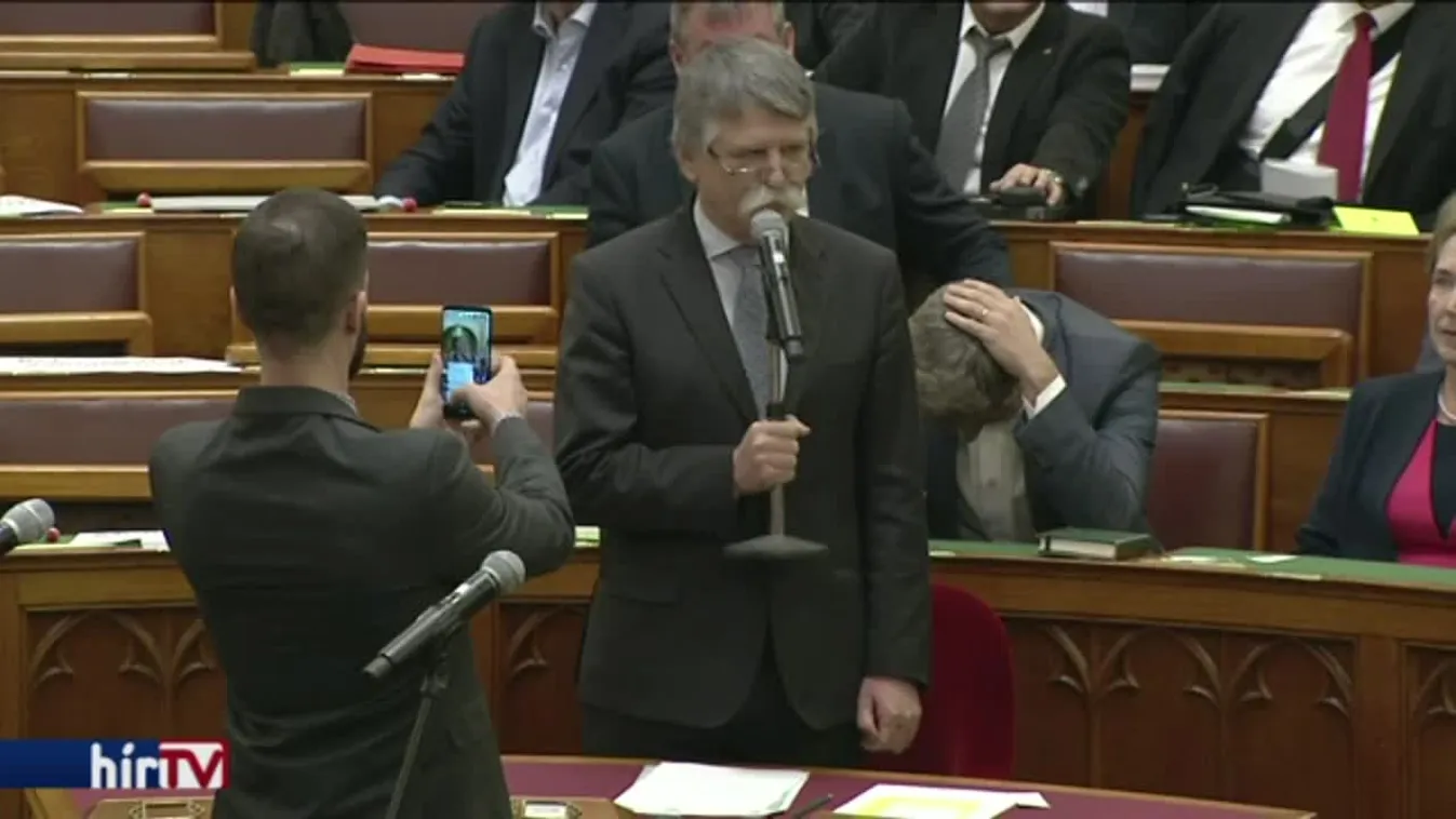 Meghiúsult a mentelmi bizottság ülése