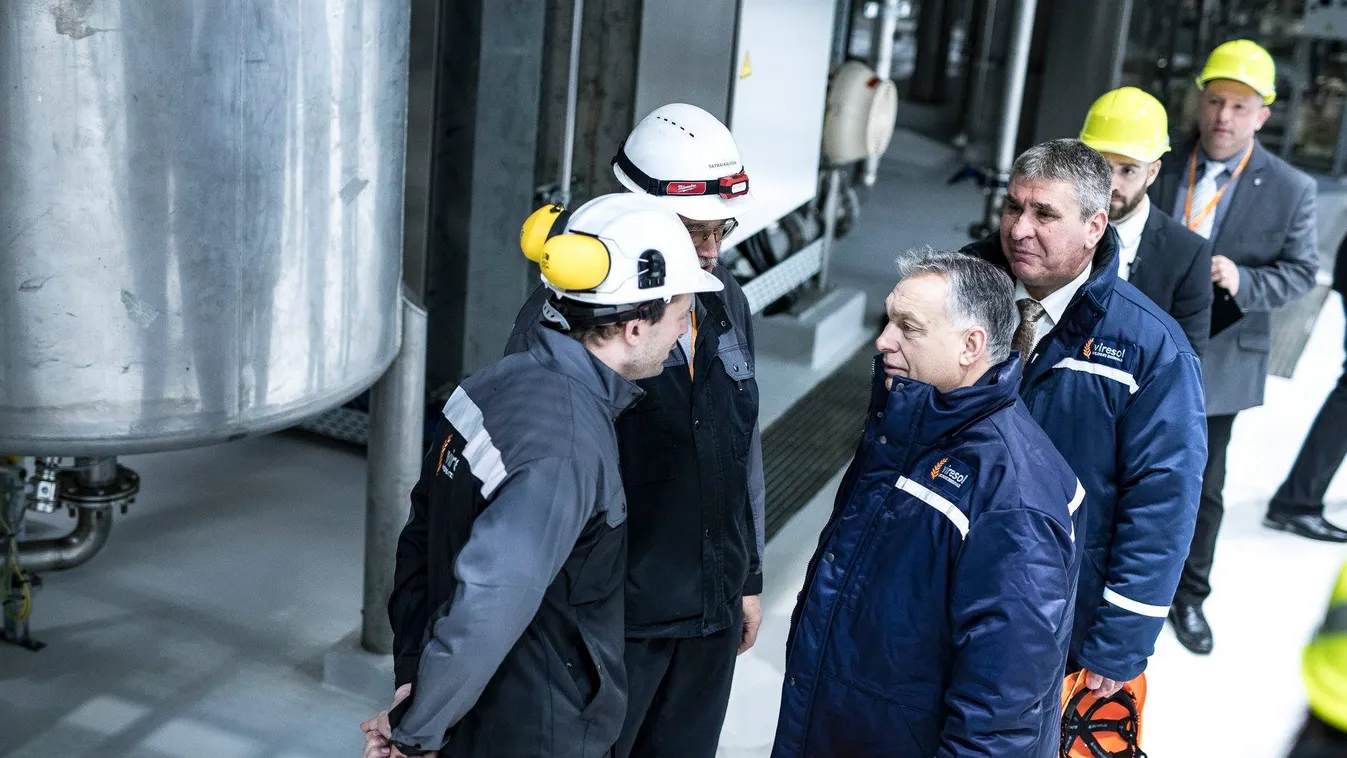 Orbán Viktor: Magyarország épül!