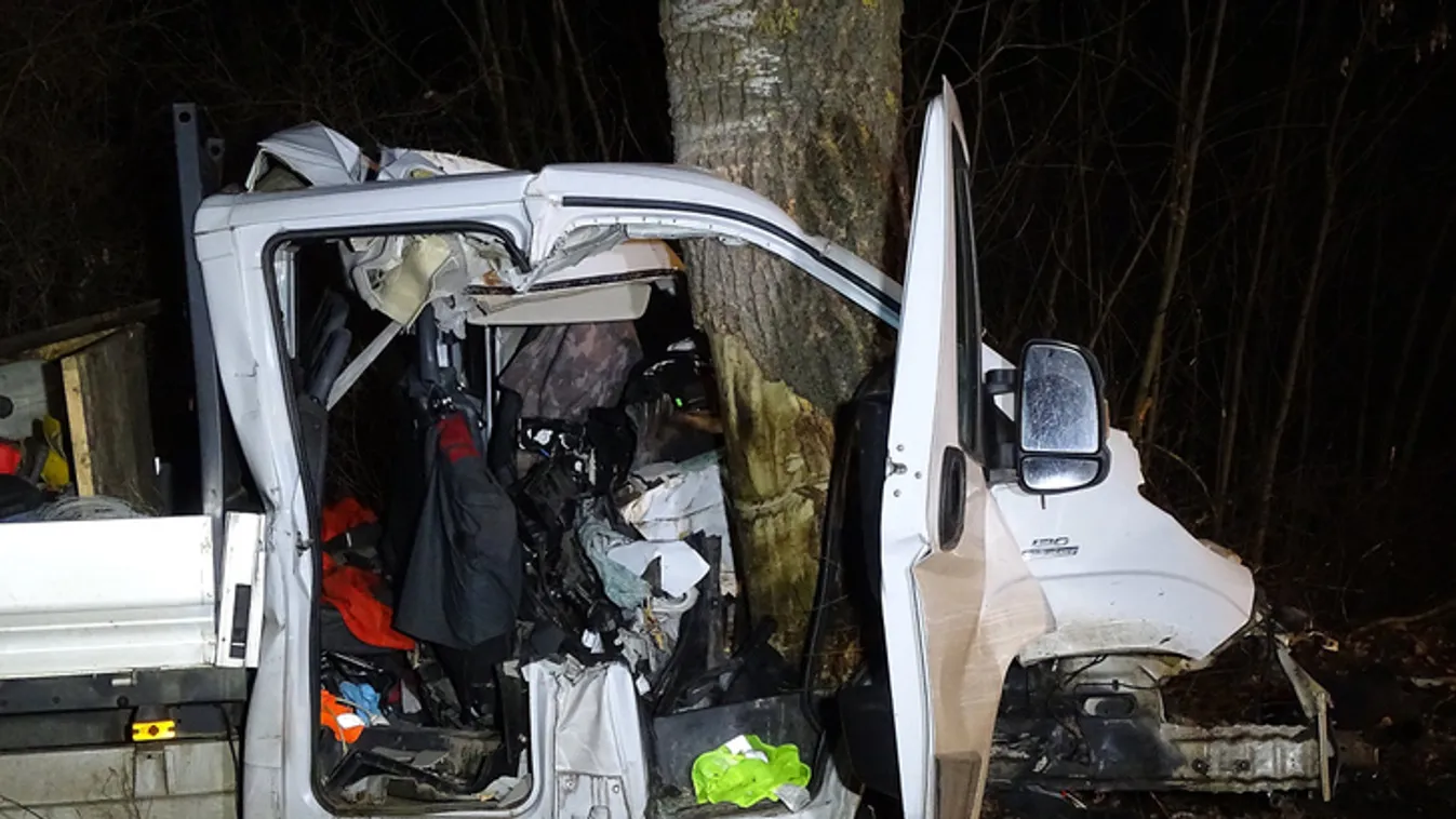 Mosonmagyaróvár térségében ketten meghaltak, hárman megsérültek