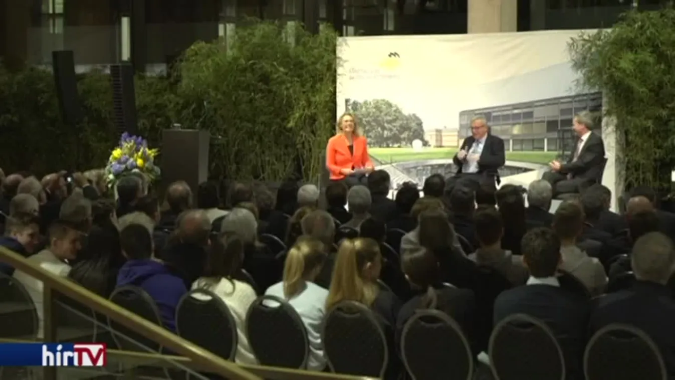 Deutsch Tamás: Jean-Claude Juncker kudarcot vallott