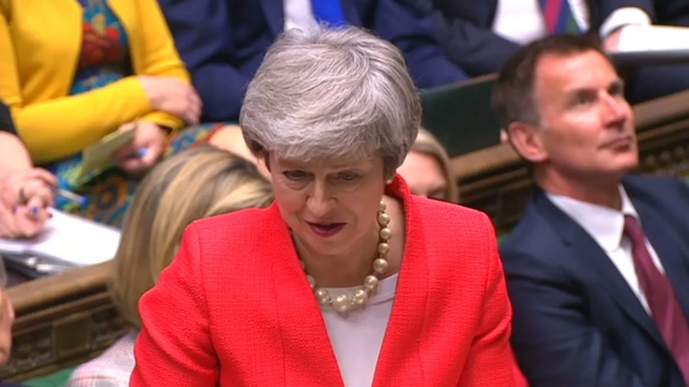 A kilépéspártiak árulásnak tartják Theresa May lépését