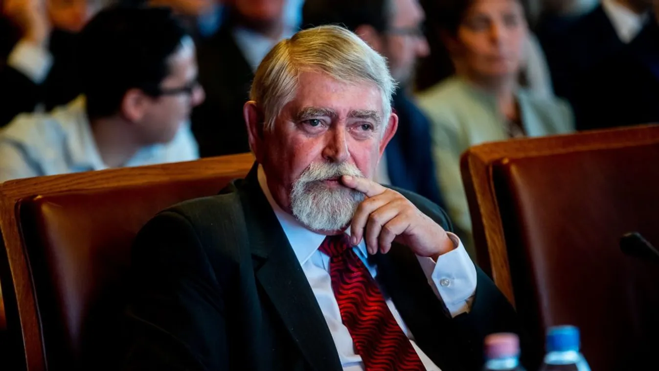 Kásler: a jövő reménységeit köszönthetjük