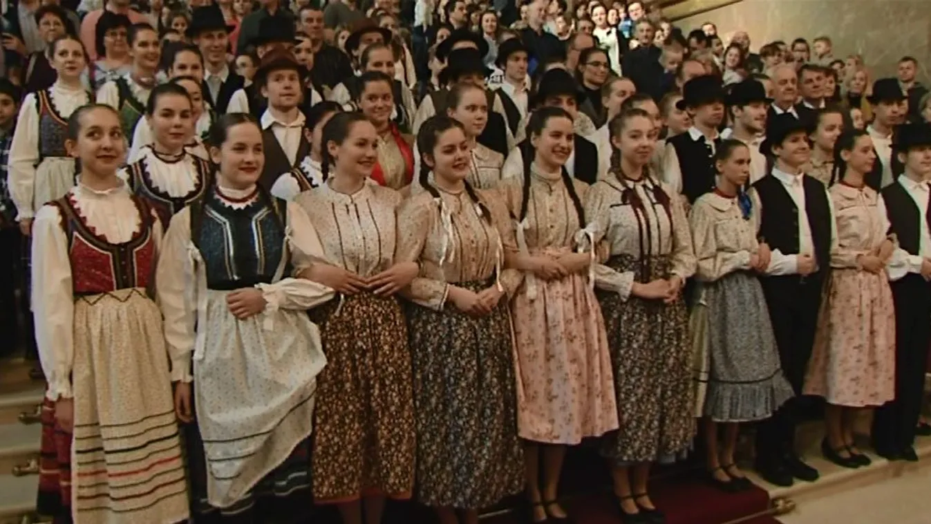 Potápi: A kormány döntései meghozatalakor mindig egy nemzetben gondolkodik