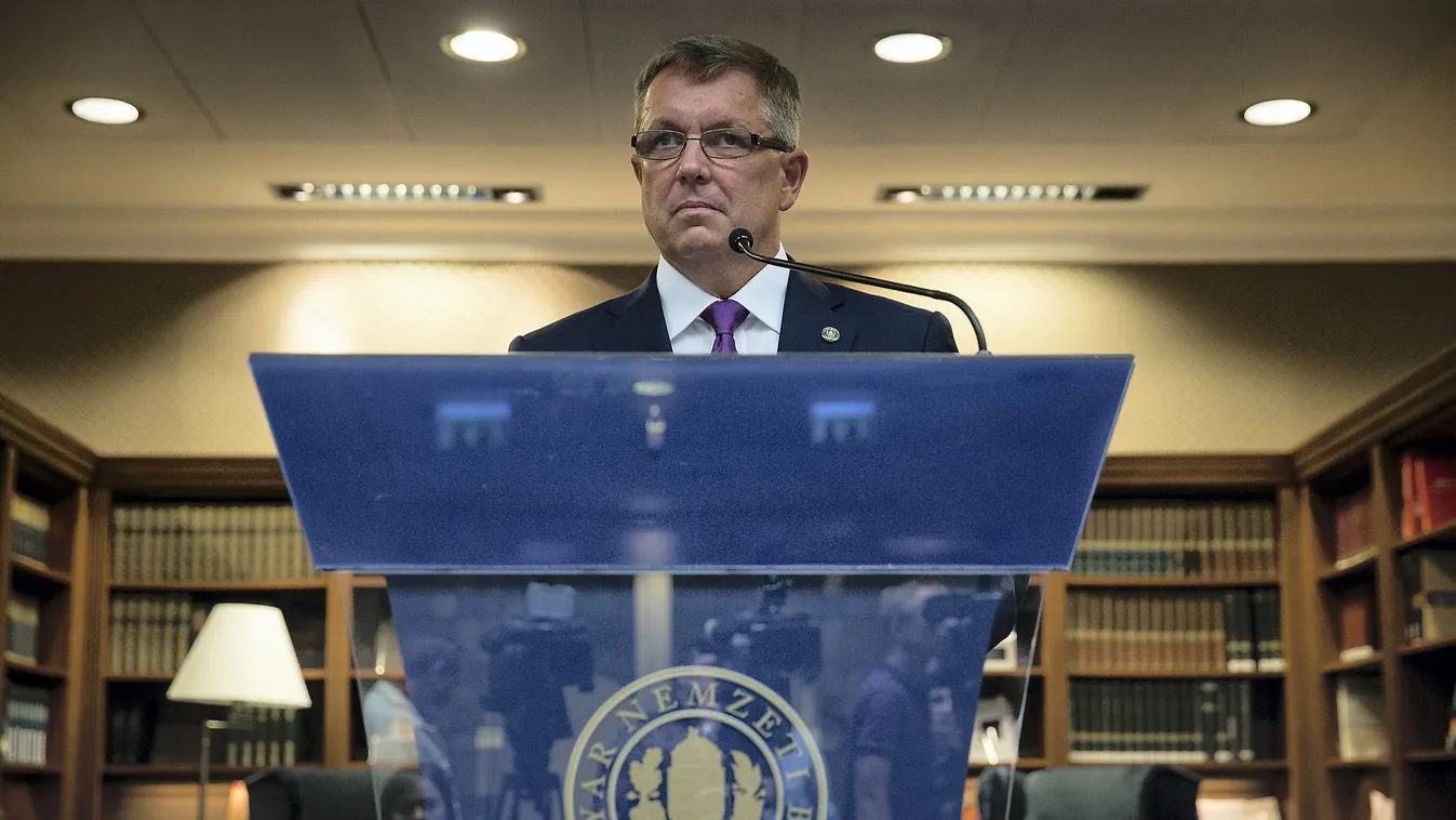 0,90 százalék marad az alapkamat