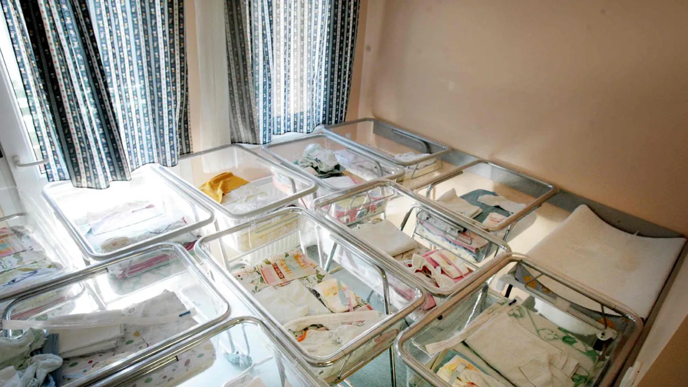 Rekordalacsonyra süllyedt a születési ráta