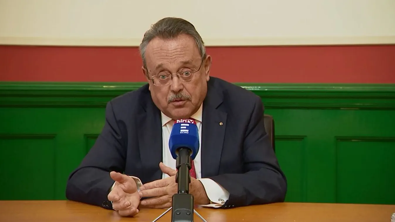 Bánáti: Nem lehet véleményem Sneider Tamás feleségének karlendítéséről