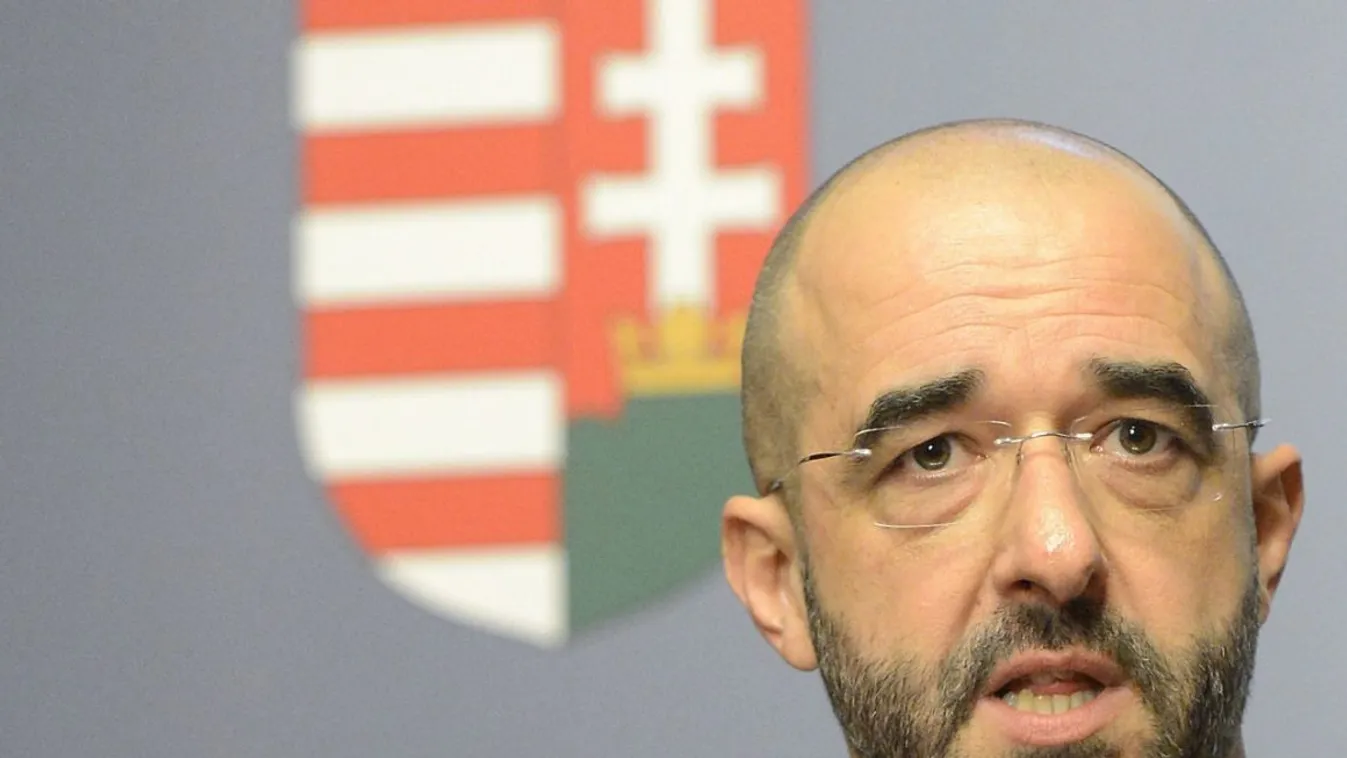 Kovács Zoltán: Az ünnepségek mottója, „A haza minden előtt”