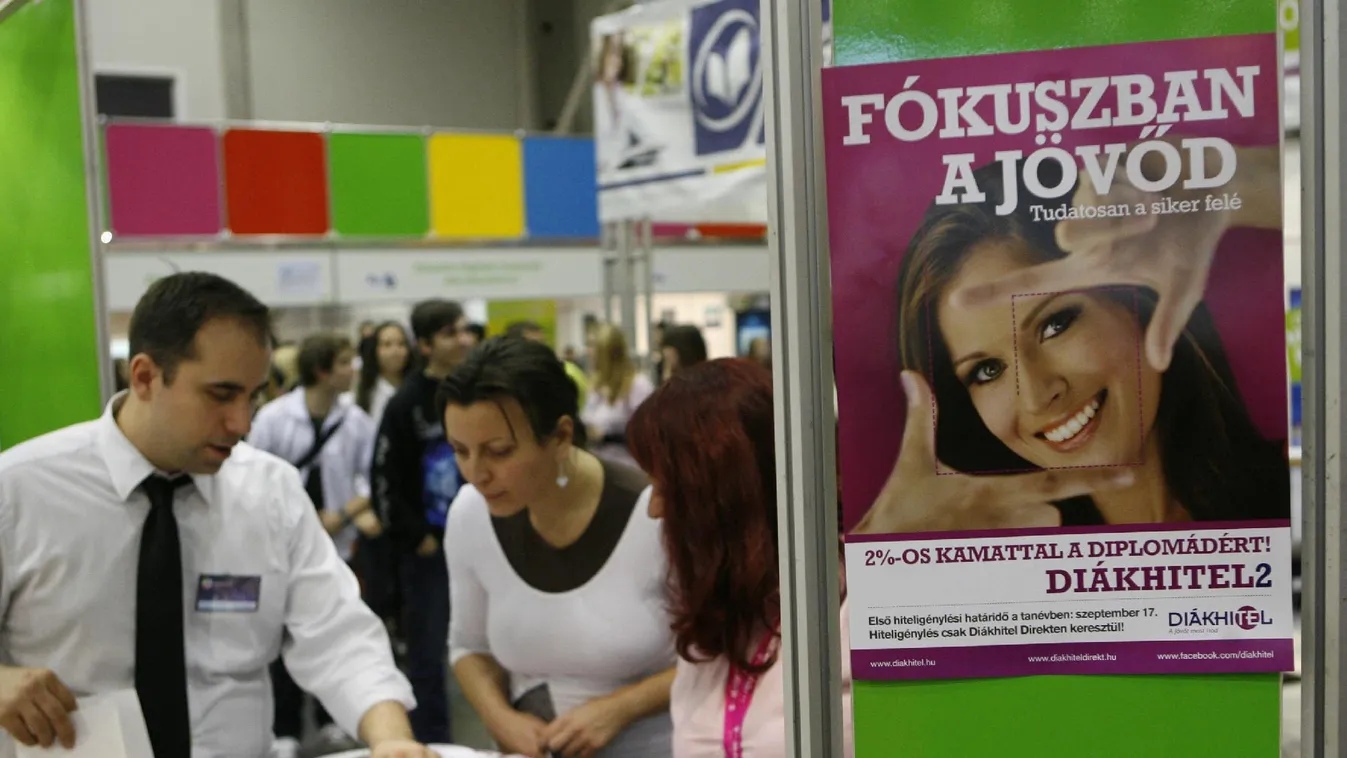 Már közel 200 ezren fizették vissza diákhitelüket