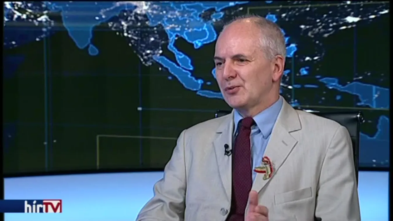 Péntek 9 – Hermann Róbert