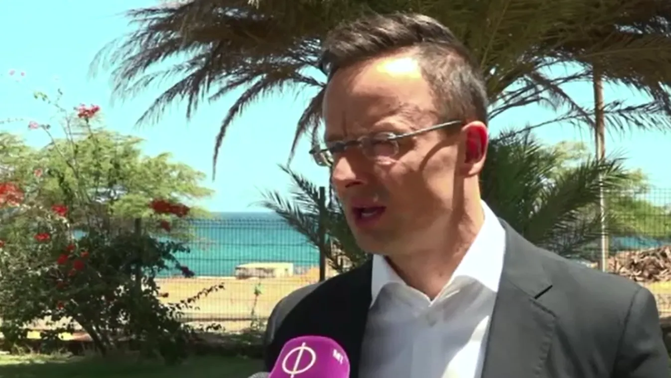Szijjártó: A Zöld-foki Köztársaság felelősséggel áll a migrációhoz