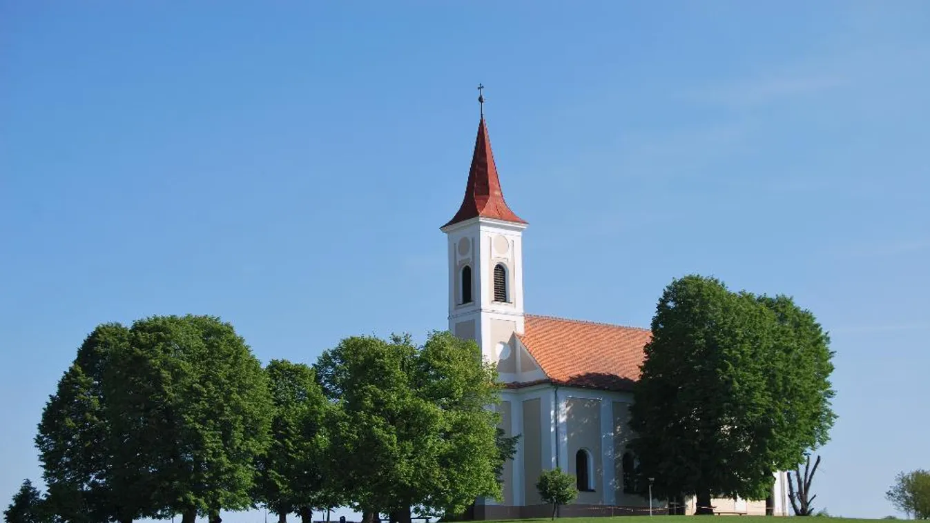 Új lendületet kaphat a hitélet a Magyar falu program által